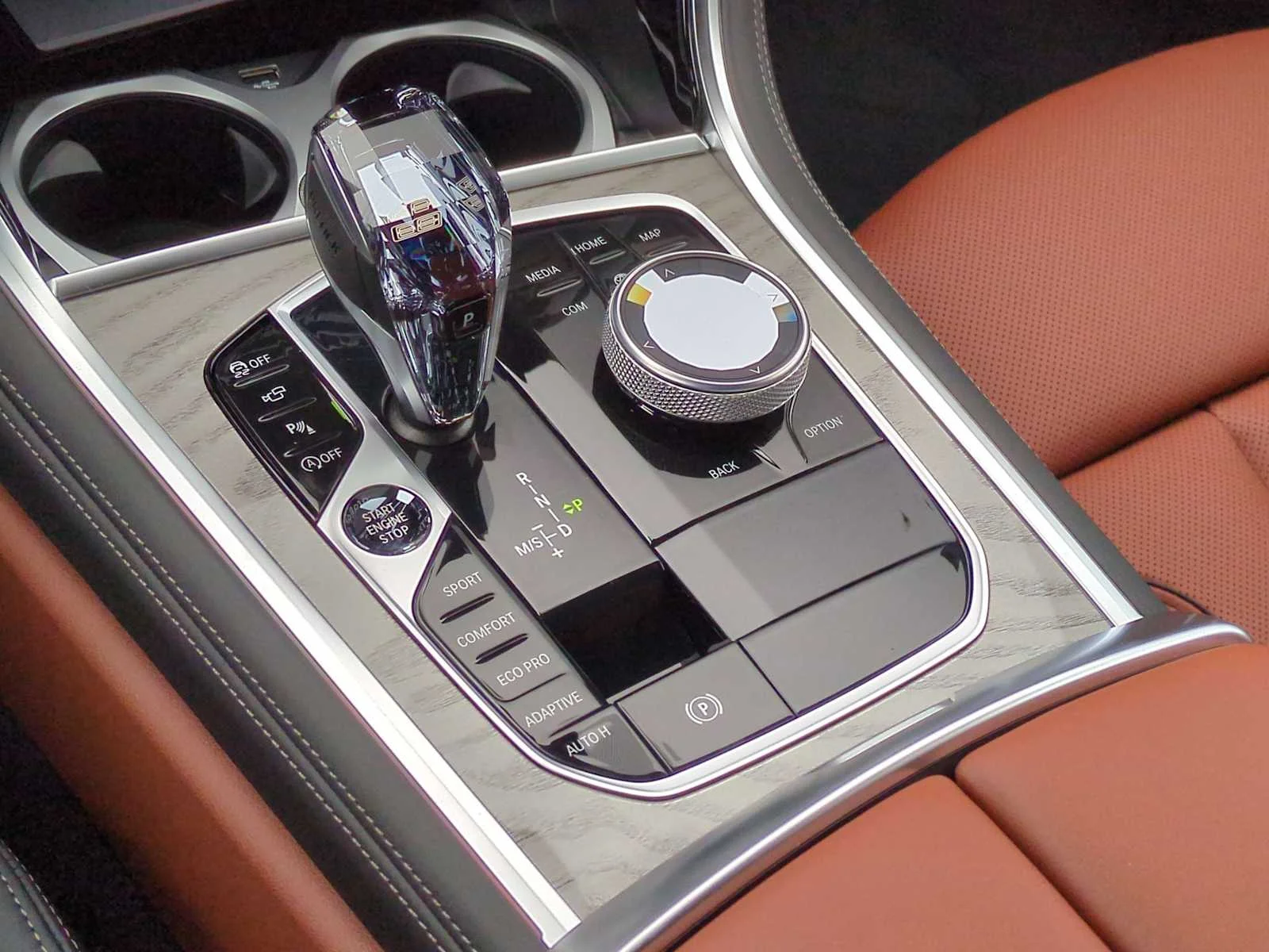 2026 BMW 8 Series 840i - Photo 34