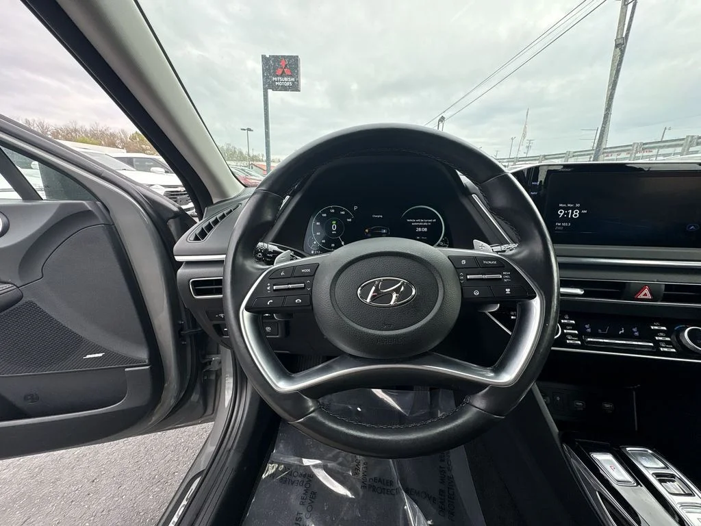 Used 2022 Gray Hyundai Limited image 11
