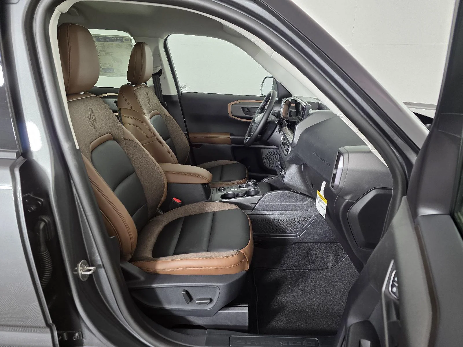 Used 2025 Carbonized Gray Metallic Ford Outer Banks image 23