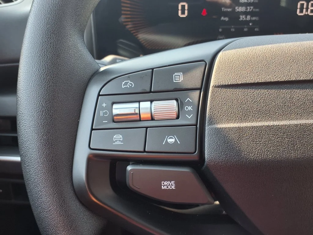 Used 2025 Red Kia LXS image 17