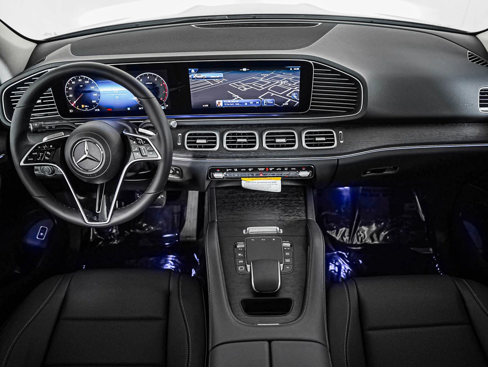 New 2026 Selenite Grey Metallic Mercedes-Benz 450 4MATIC® image 12