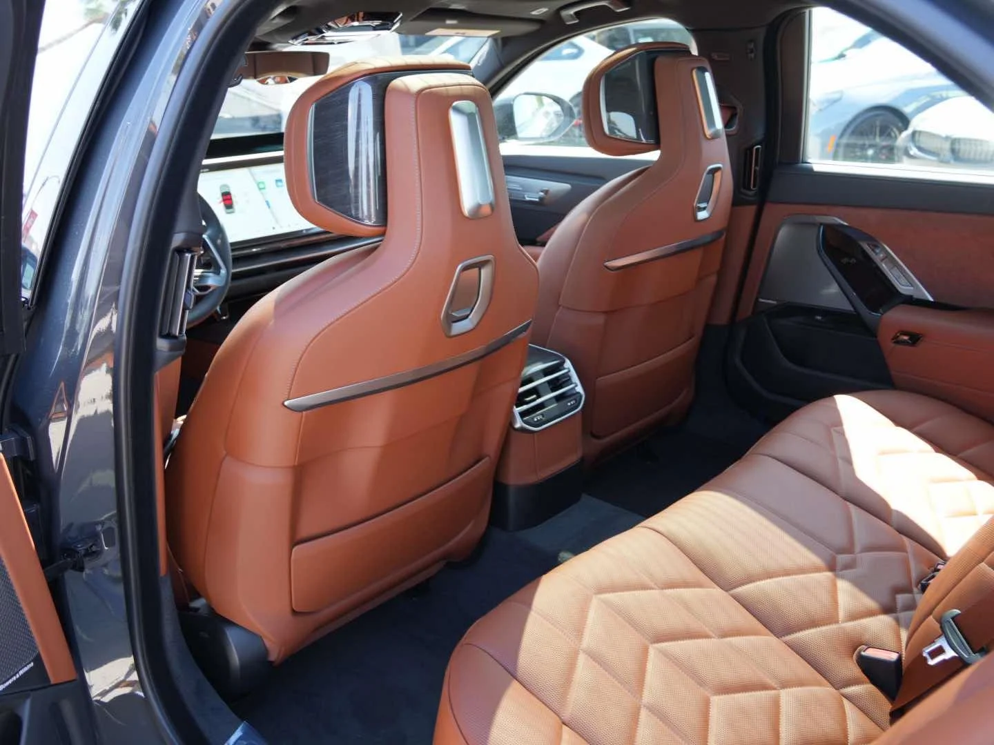 New 2027 Dravit Grey Metallic BMW 740i image 19