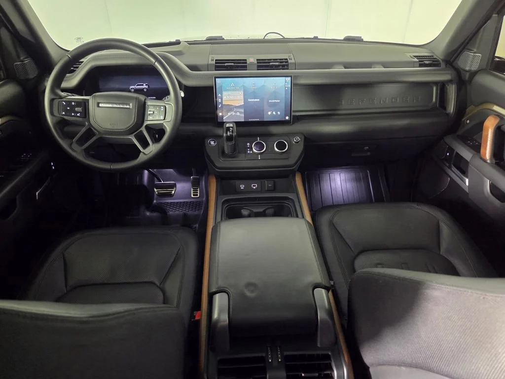 Used 2023 Gondwana Stone Metallic Land Rover X image 27