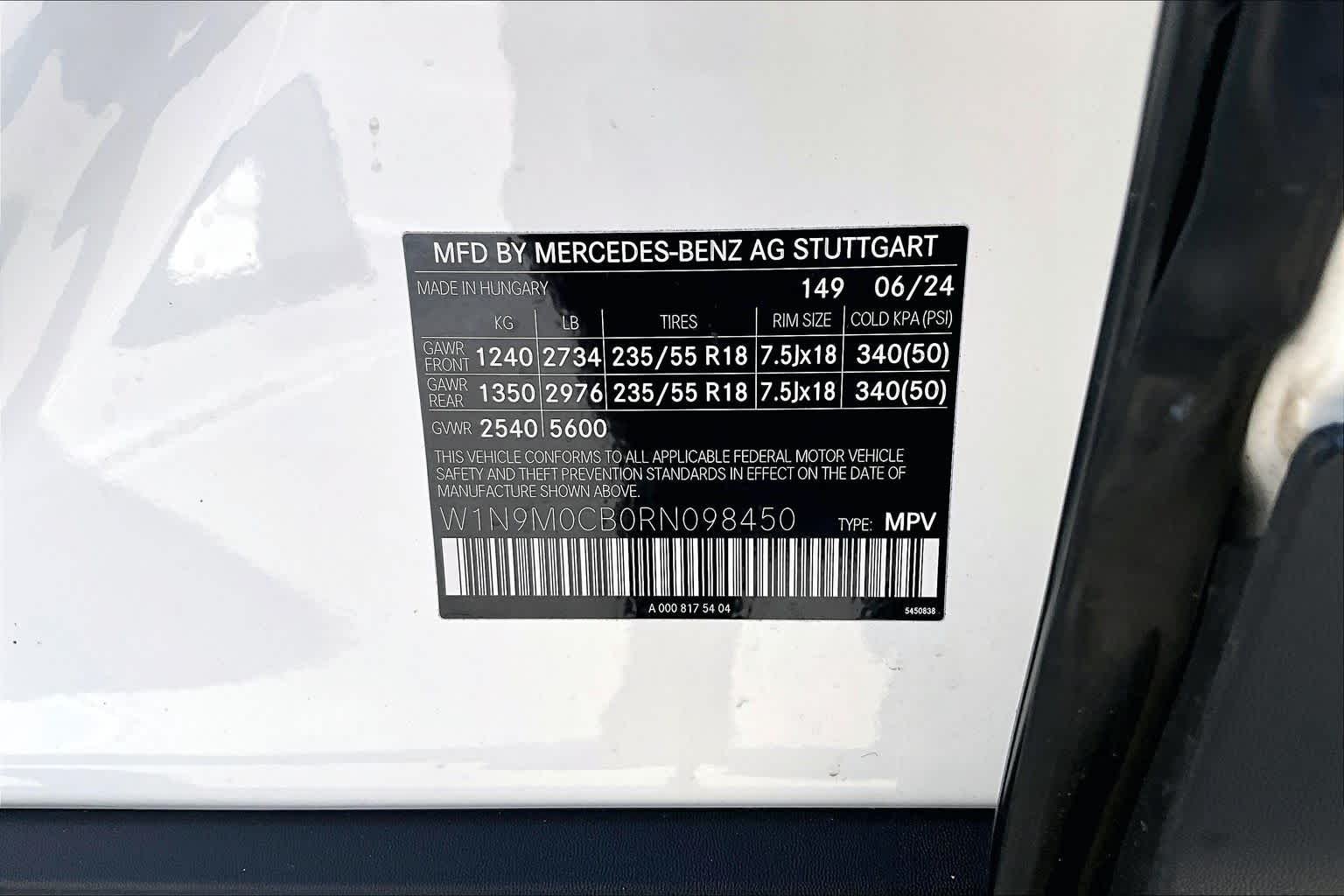 Used 2024 Polar White Mercedes-Benz EQB 250+ image 28