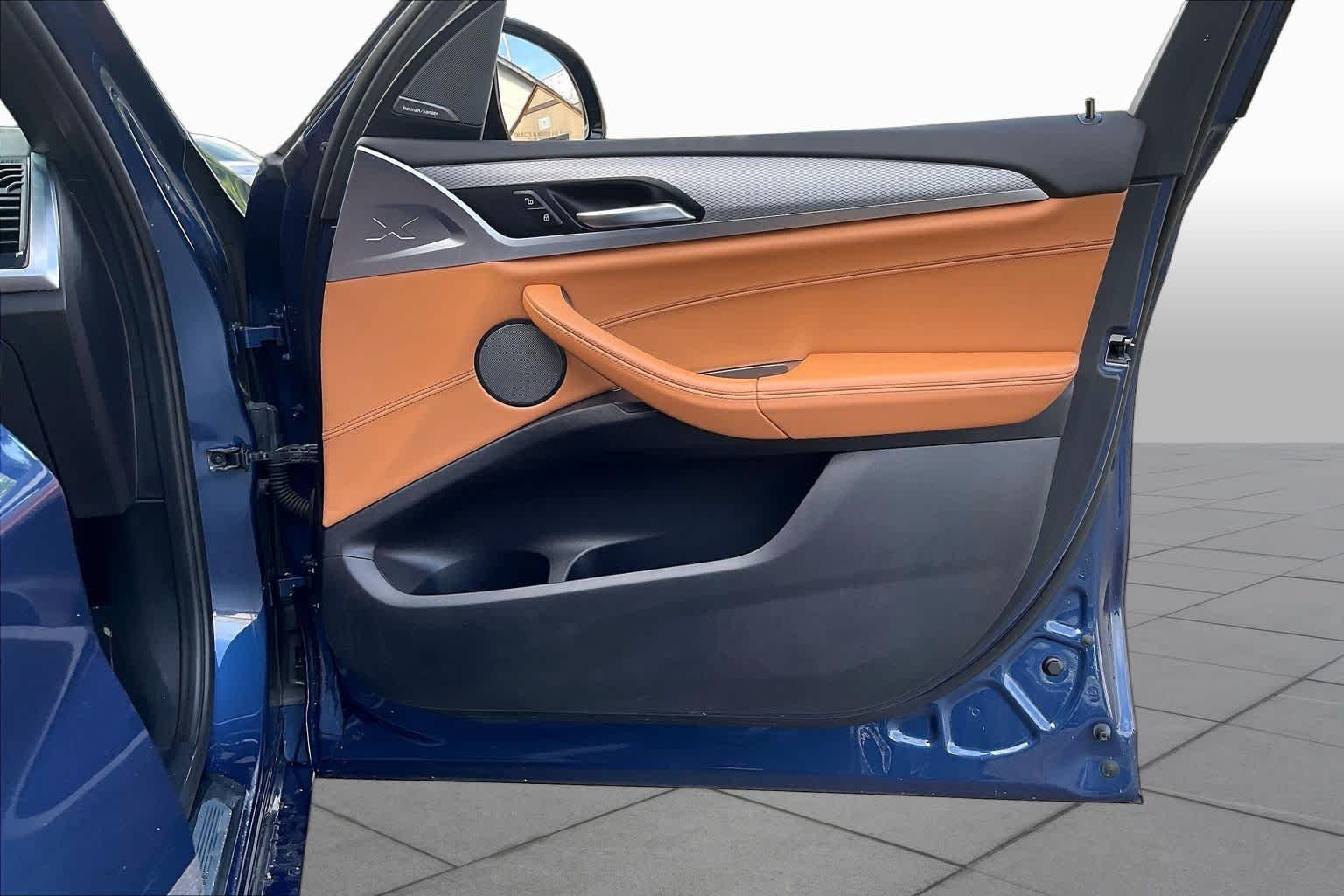 Used 2019 Phytonic Blue Metallic BMW xDrive30i image 22
