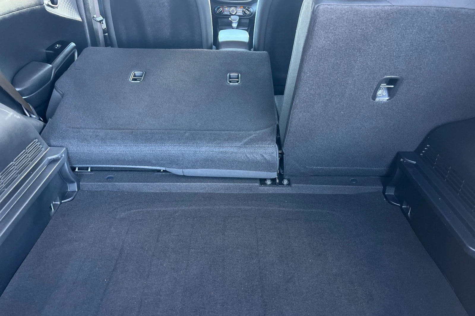 2025 Kia Soul LX - Photo 12