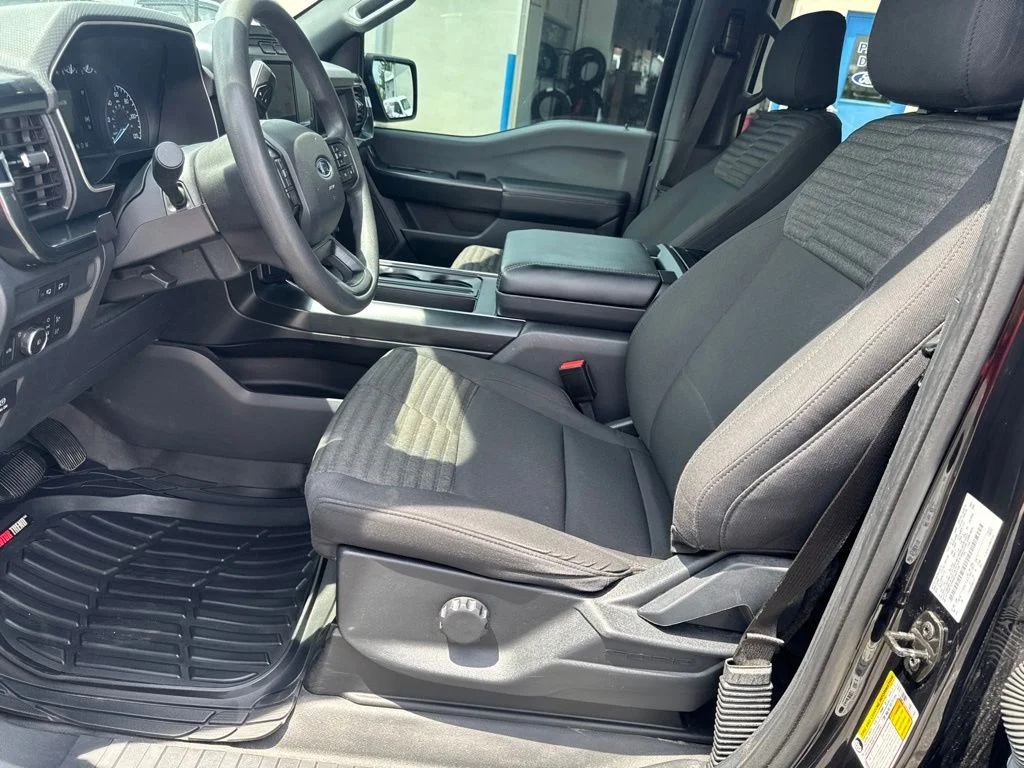 Used 2022 Black Metallic Ford XL image 10