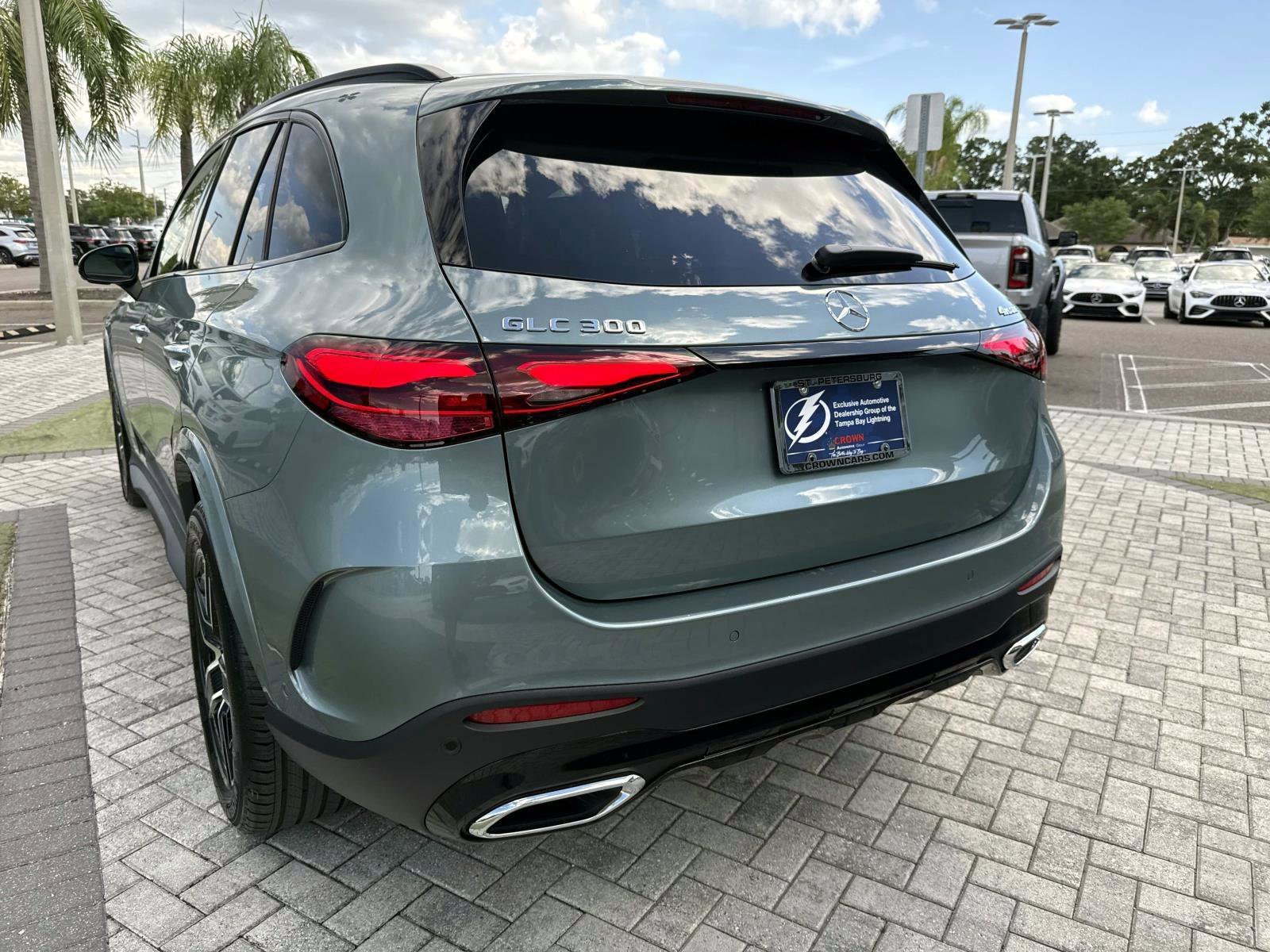 New 2026 Silver Metallic Mercedes-Benz 300 4MATIC® SUV image 9