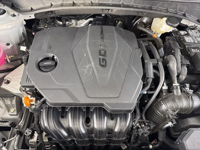 Used 2025 Silver Hyundai SEL image 20