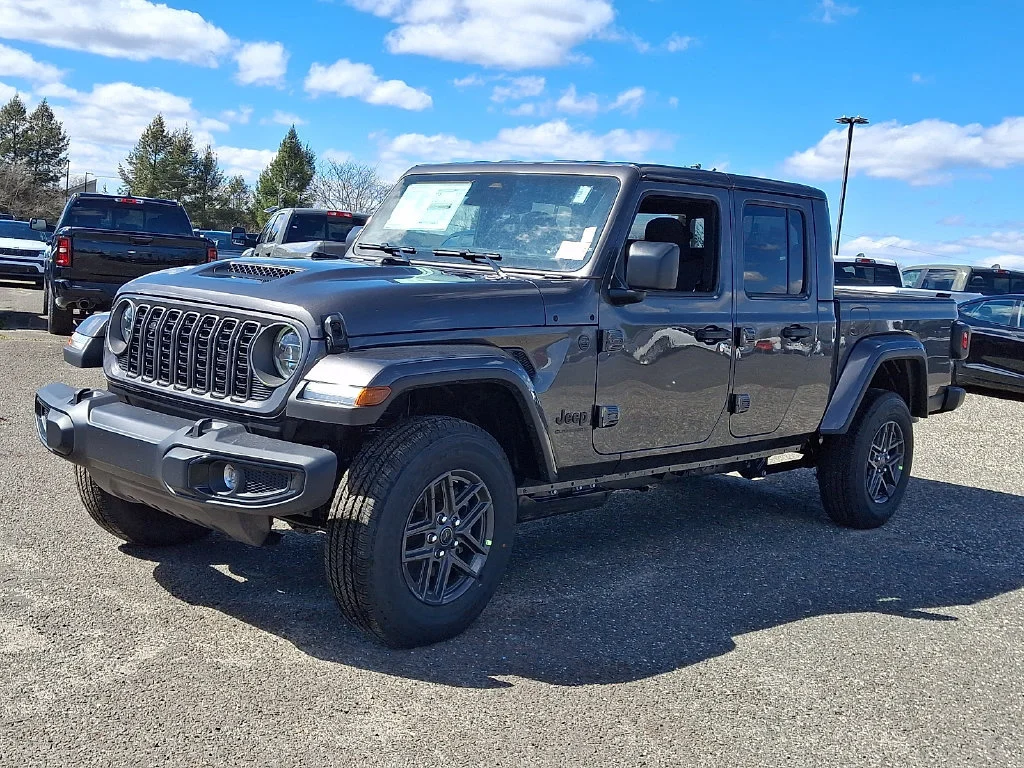 New 2026 Granite Crystal Metallic Clear-Coat Exterior Paint Jeep Sport S image 4