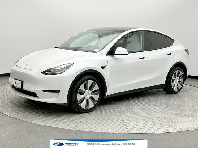 Used 2020 White Tesla Long Range image 1