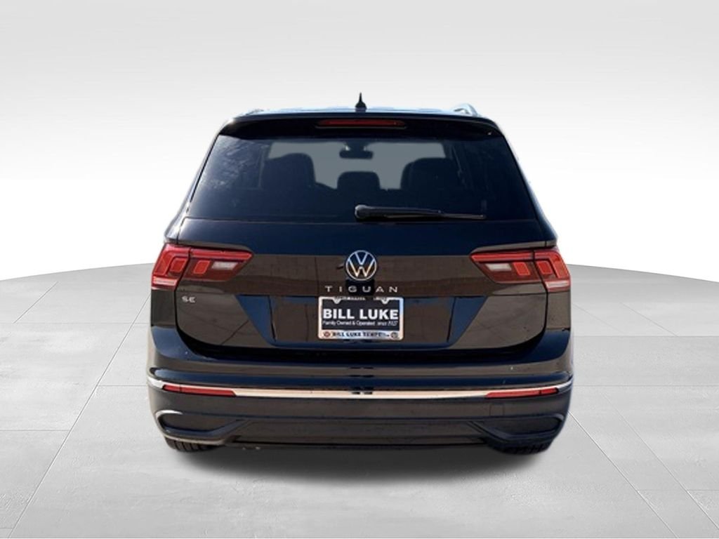 Used 2023 Deep Black Volkswagen 2.0T SE image 9