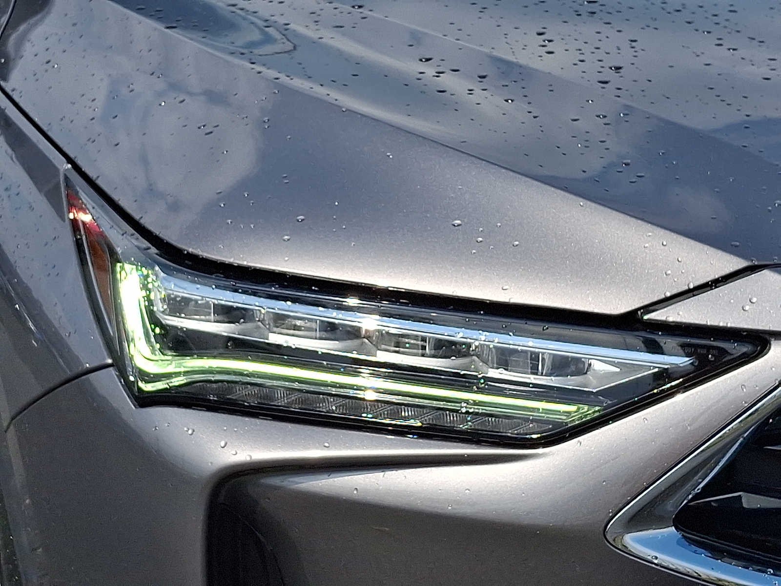Certified Used 2024 Liquid Carbon Metallic Acura SH-AWD TECH image 9