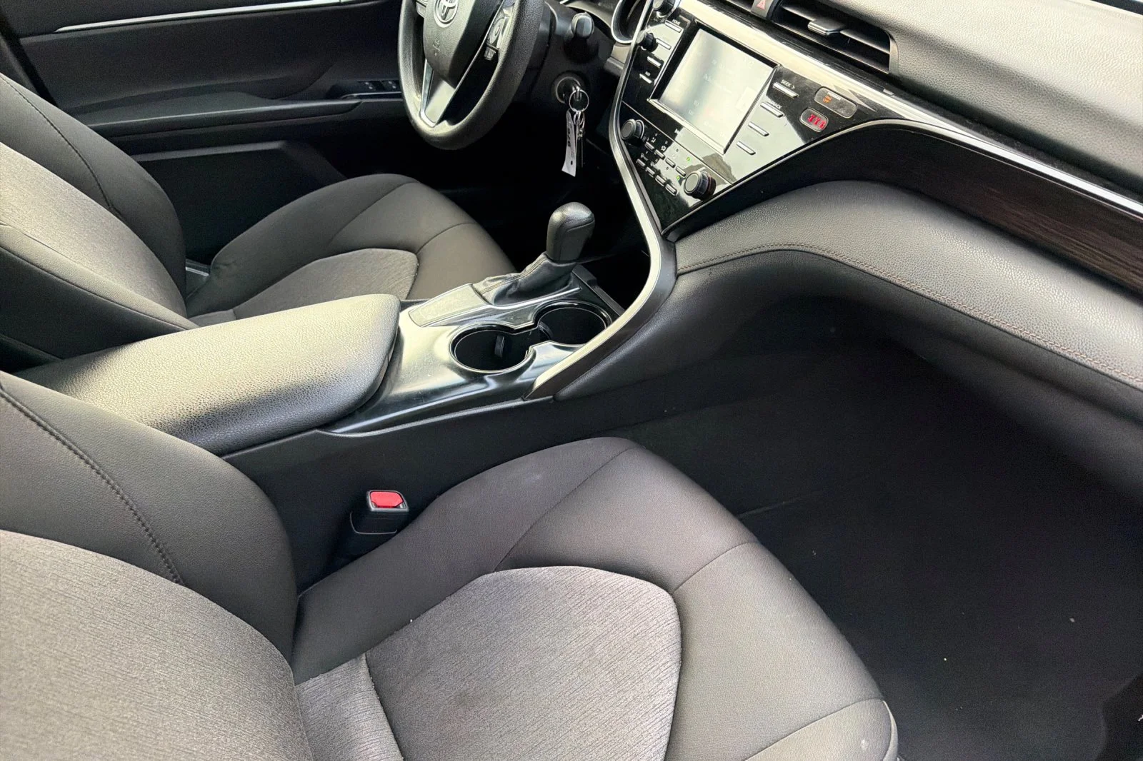Used 2020 Red Toyota LE image 19