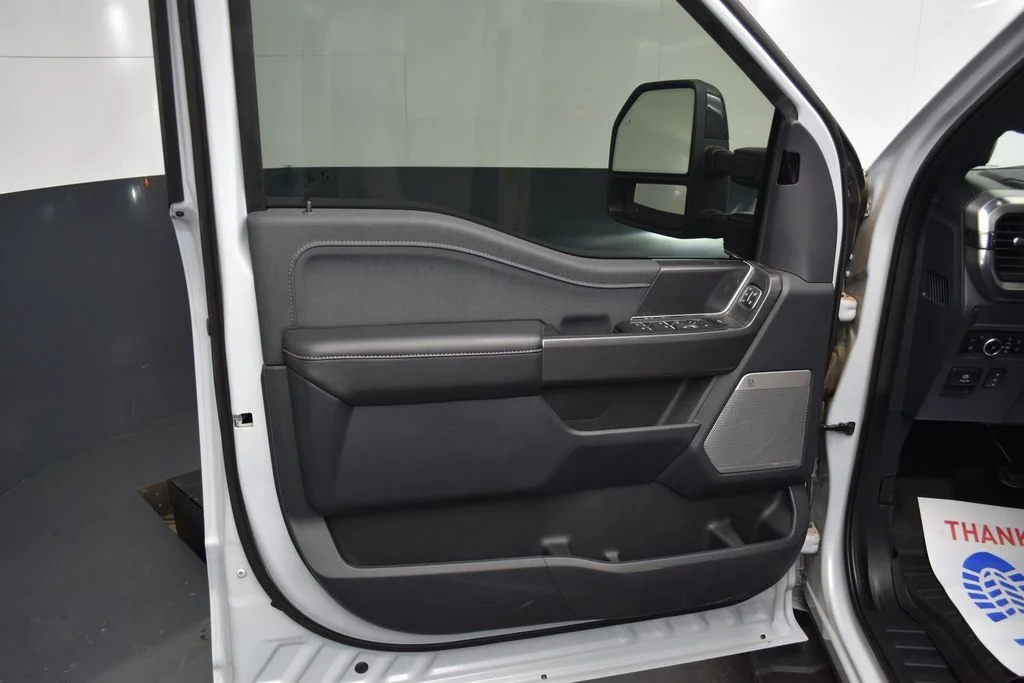New 2025 White Ford Lariat image 17