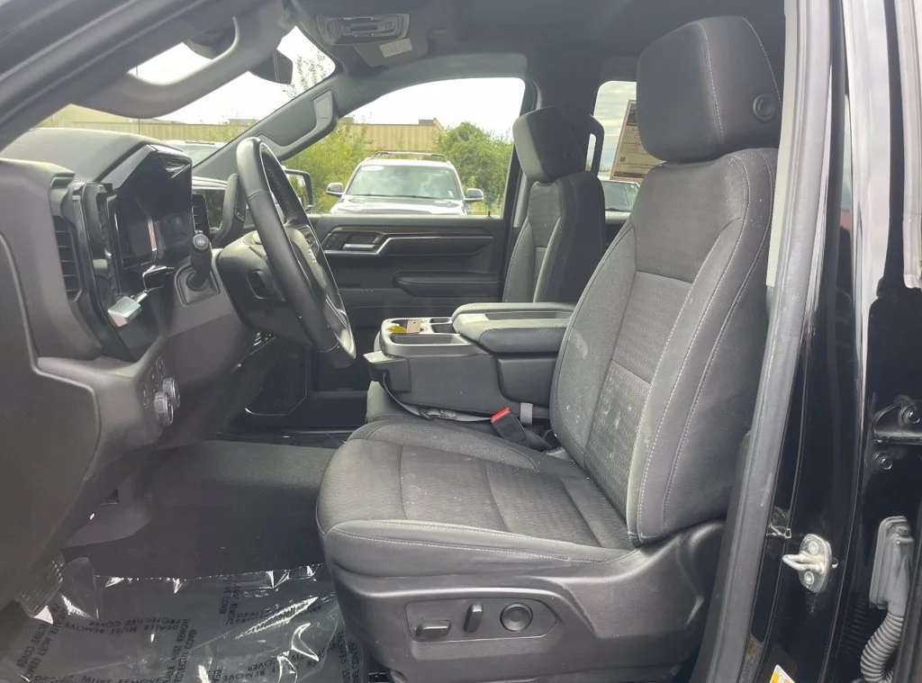 Used 2024 Black Chevrolet LT image 17