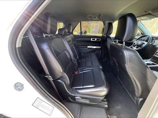 Used 2023 White Ford XLT image 16