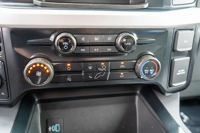 Used 2023 Black Ford XLT image 25