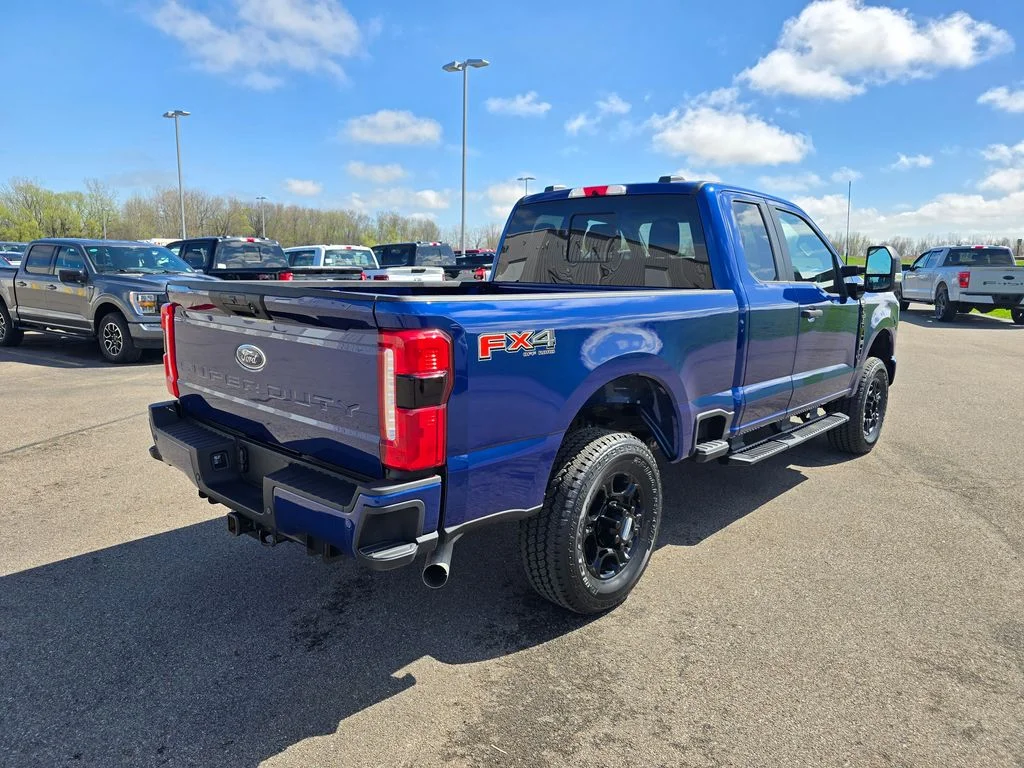 Used 2026 Blue Ford XL image 5