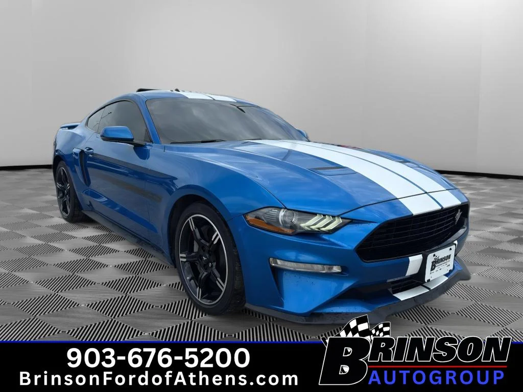 Used 2020  Ford GT Premium image 3