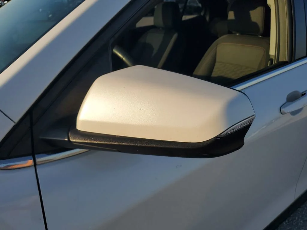 Used 2019 IRIDESCENT PEARL TRICOAT Chevrolet LT image 27