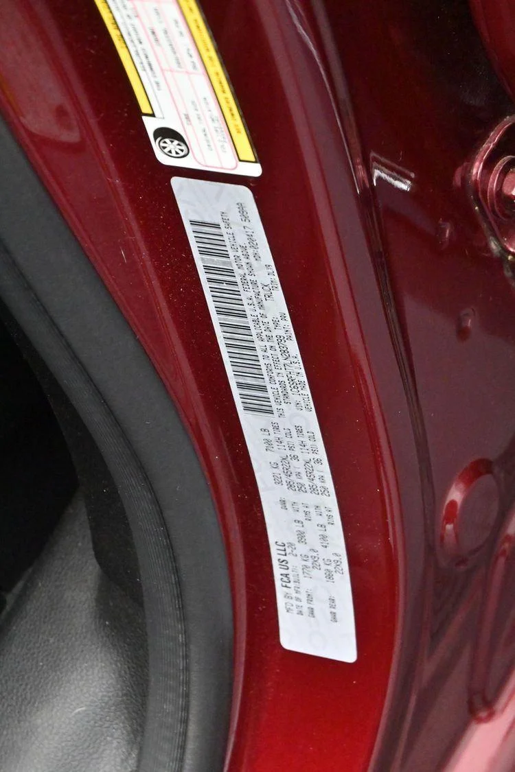 Used 2020 Delmonico Red Pearlcoat Ram Limited image 40