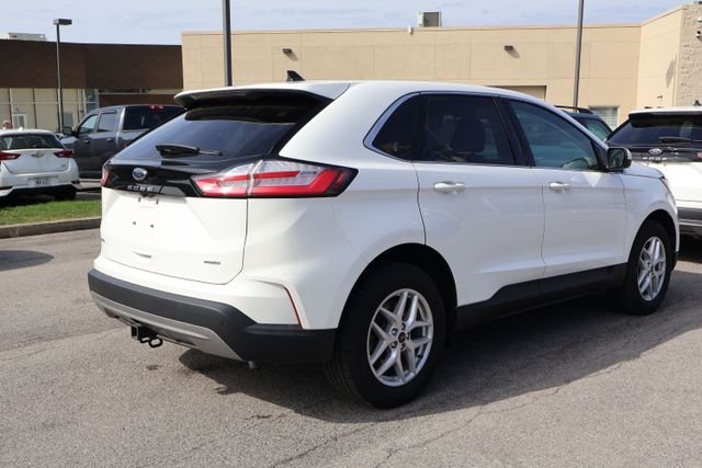 Used 2024 White Ford SEL image 4