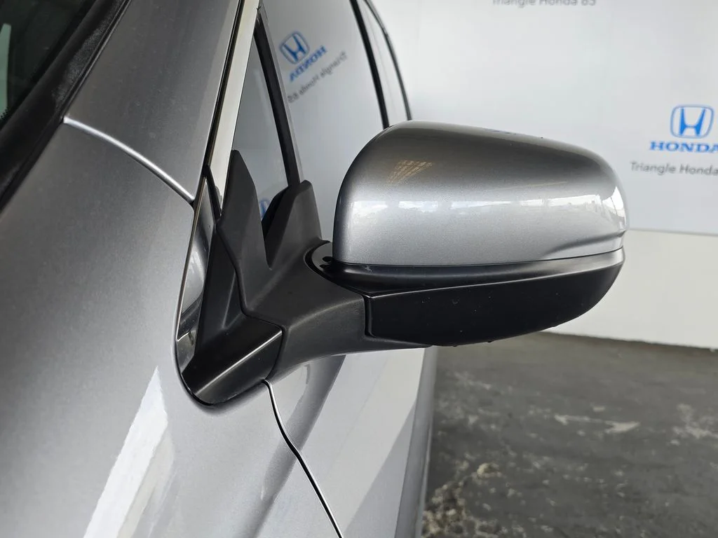 Used 2016 Silver Honda EX-L image 64