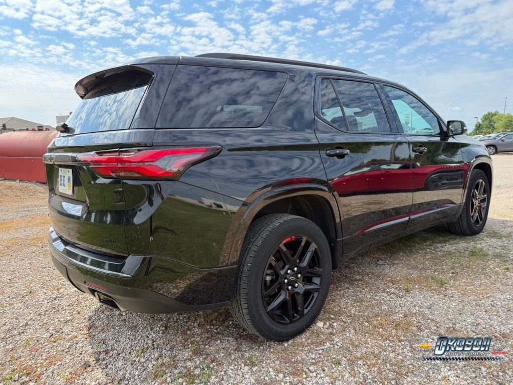 Used 2022 Black Chevrolet Premier image 4
