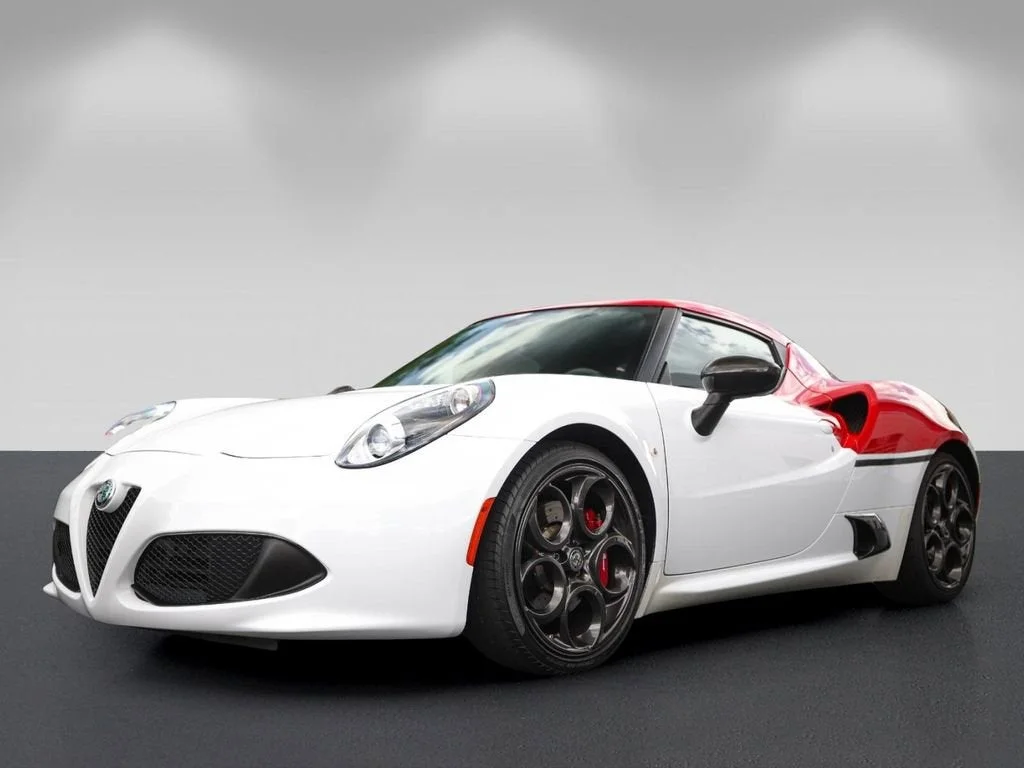 Used 2017 White Alfa Romeo Base image 7