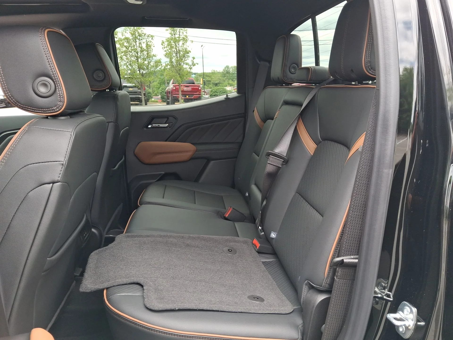 2026 GMC Canyon AT4 - Photo 20