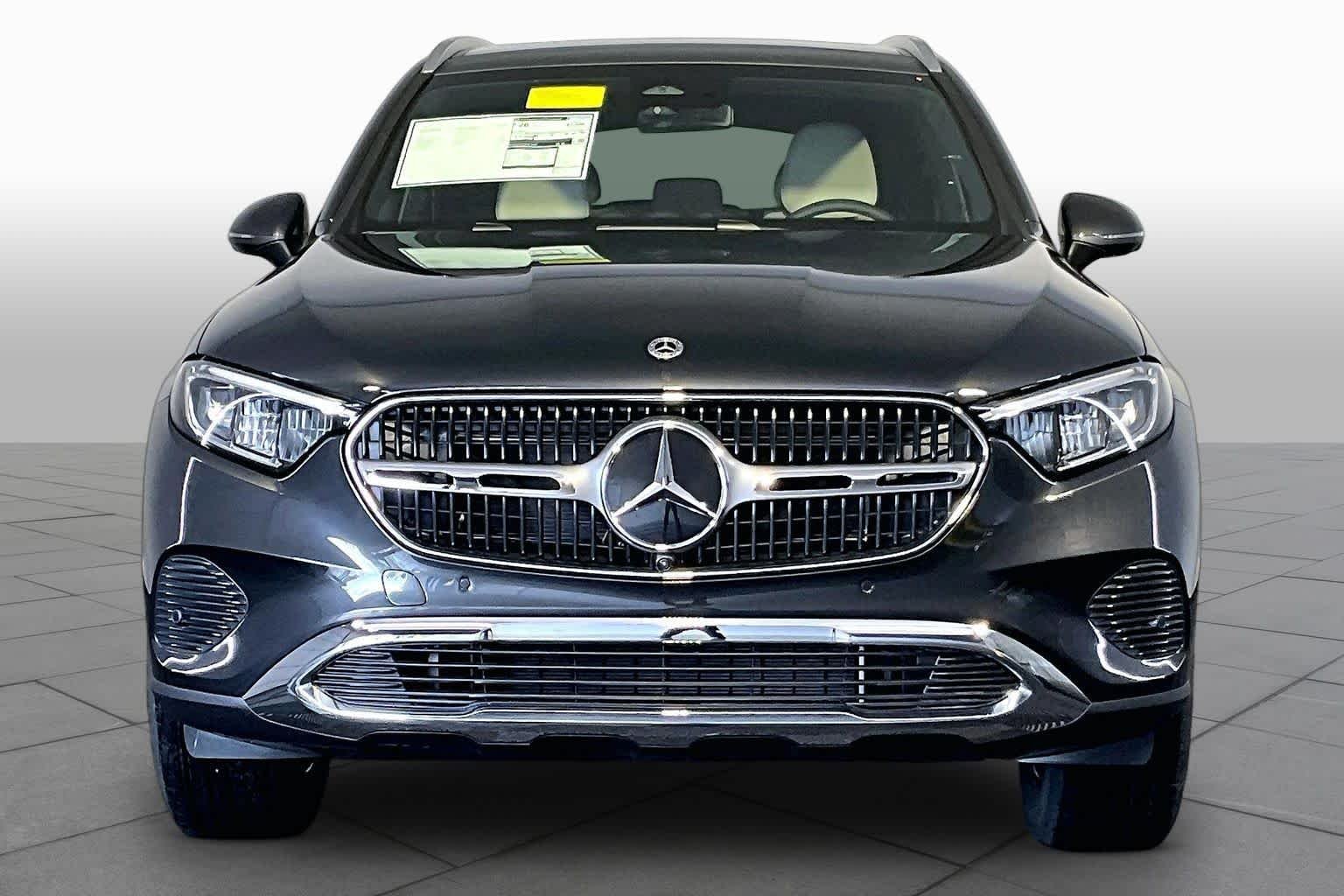New 2026 Graphite Grey Metallic Mercedes-Benz GLC 300 image 2
