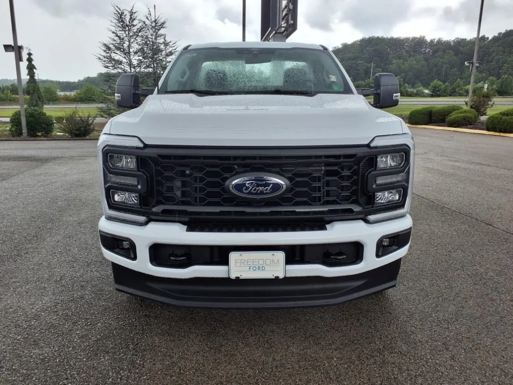 2025 Ford F-350 Super Duty XL - Photo 8