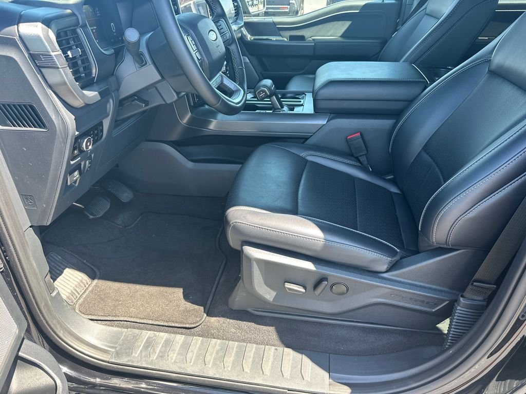 2025 Ford F-150 Lariat - Photo 9