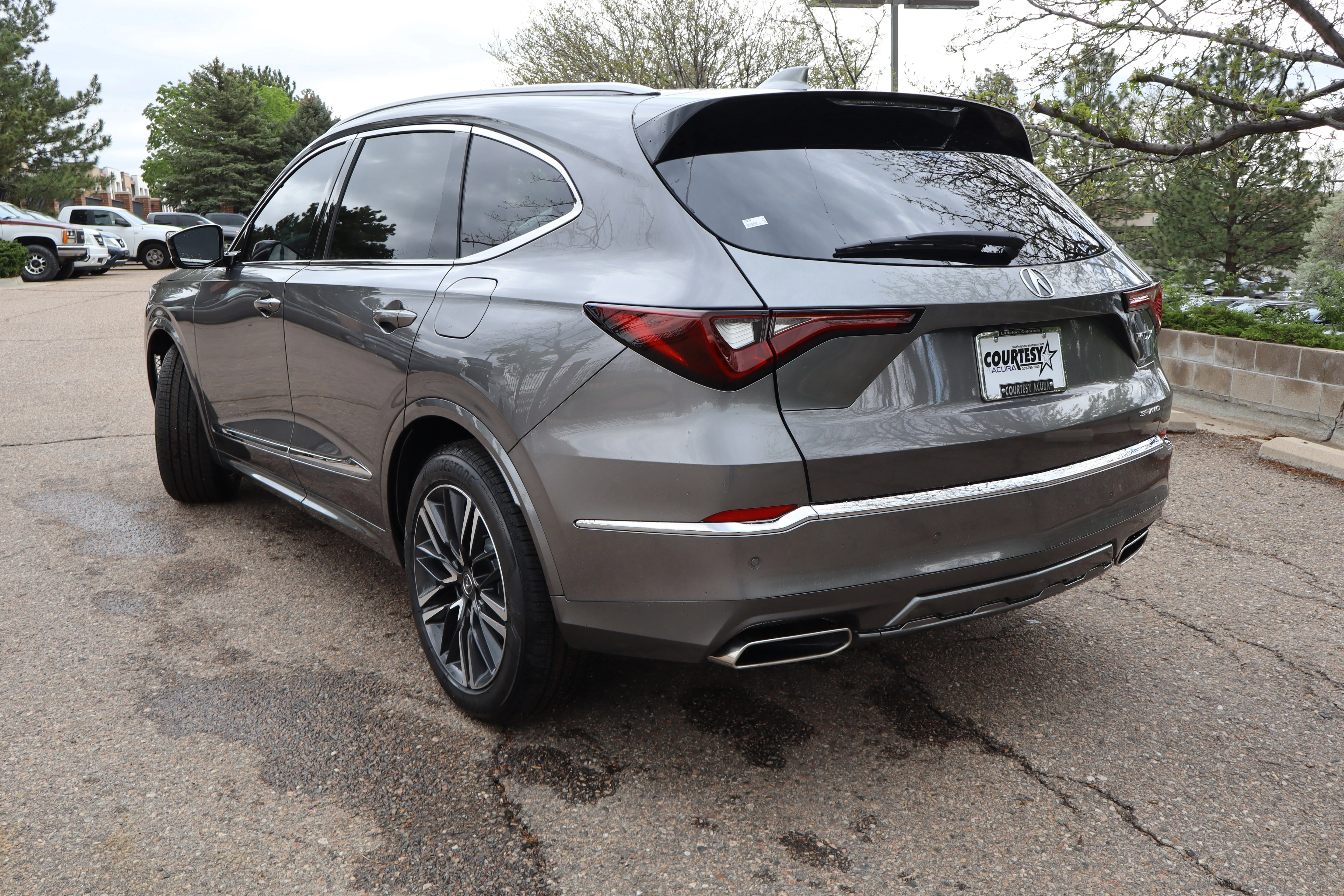 New 2026 Liquid Carbon Metallic Acura w/Advance Package image 4