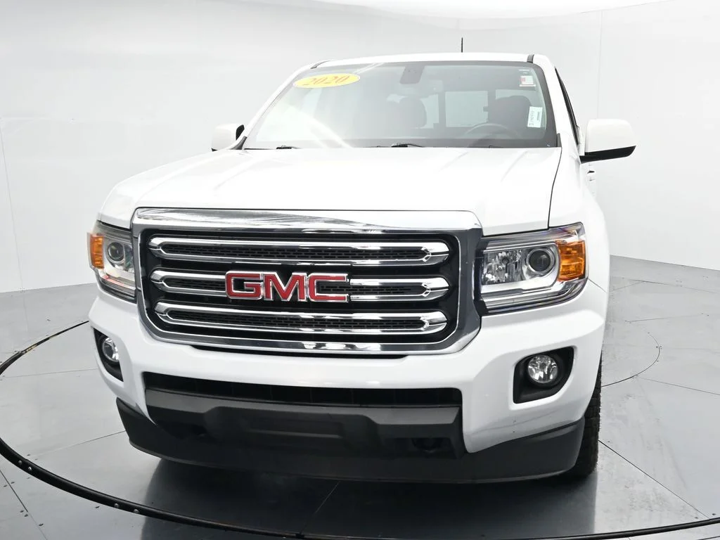Used 2020 White GMC SLE1 image 3
