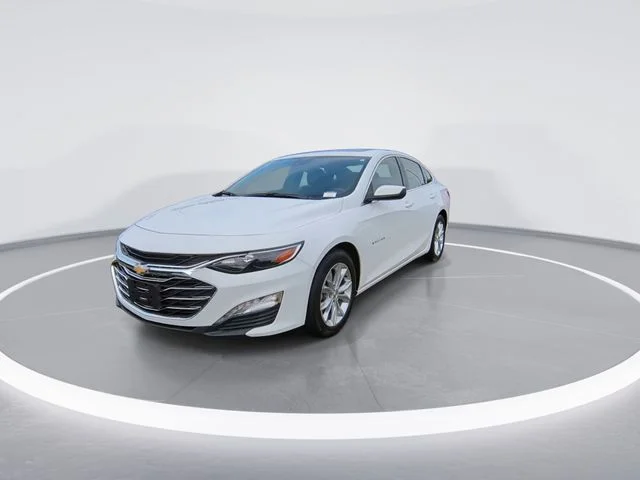 Used 2024 White Chevrolet LT image 3