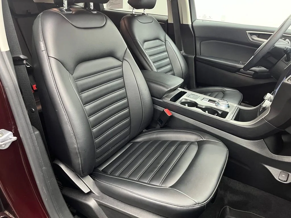 Used 2023 Red Ford SEL image 34