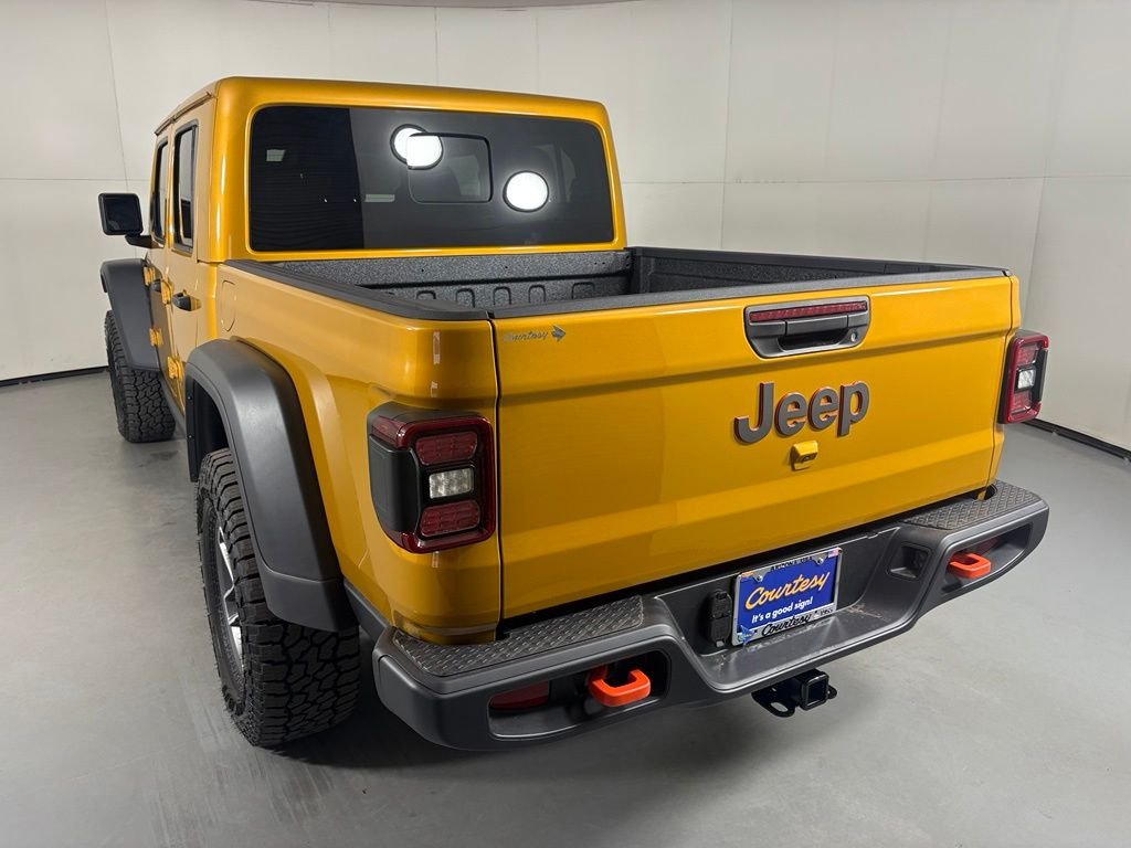 New 2026 Goldilocks Exterior Paint Jeep Mojave image 6