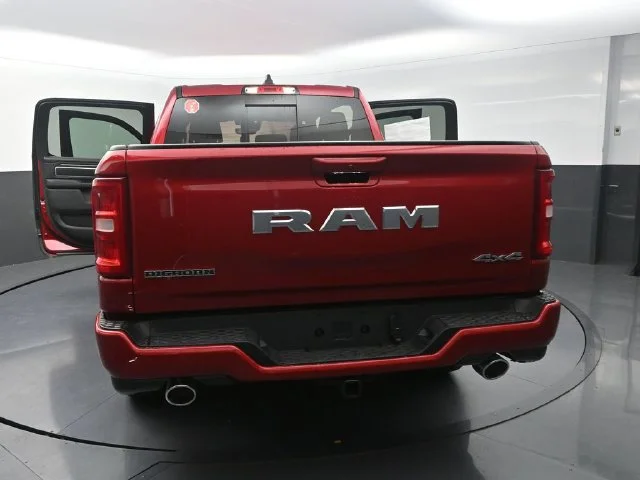 New 2026 Molten Red Pearl-Coat Exterior Paint RAM Big Horn/Lone Star image 33