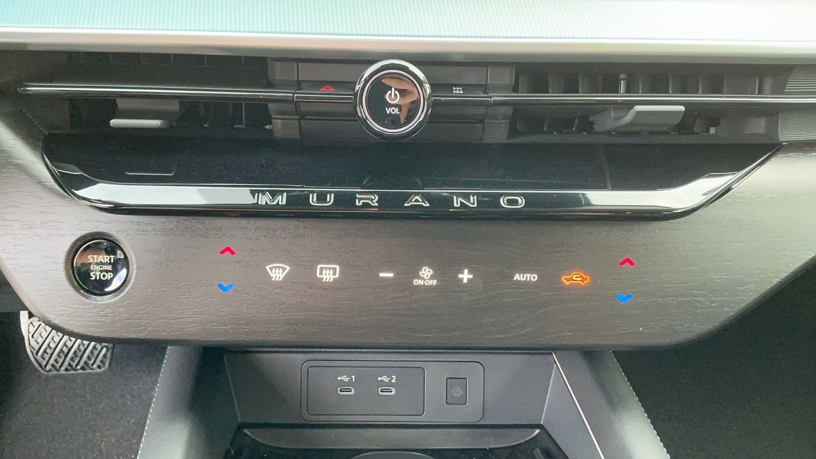 New 2026 White Nissan SL image 35