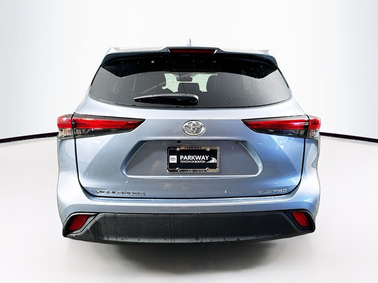 Used 2023  Toyota XLE image 7