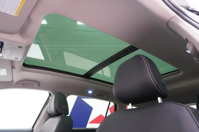 New 2026 Avocado Green Pearl Volkswagen 2.0T SEL image 36