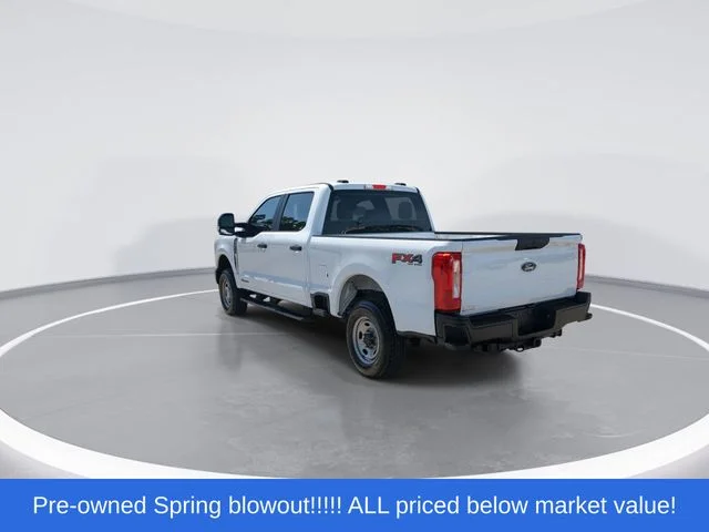 Used 2024 White Ford XL image 6