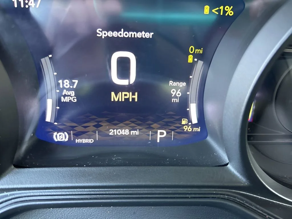 Used 2025 White Jeep Sahara image 24