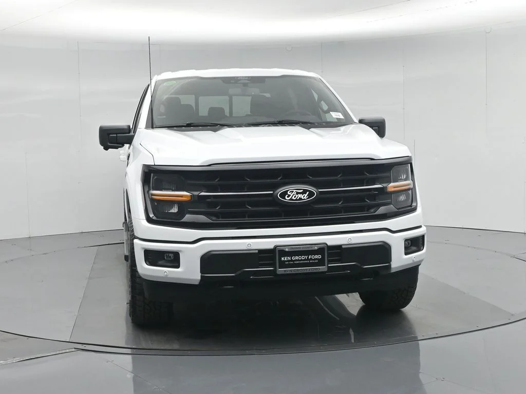 New 2026 Oxford White Ford XLT image 55