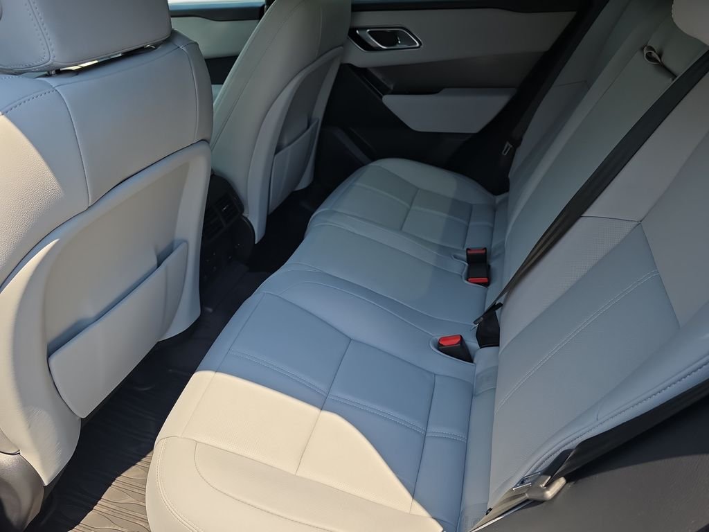 New 2026 Arroios Grey Land Rover S image 11