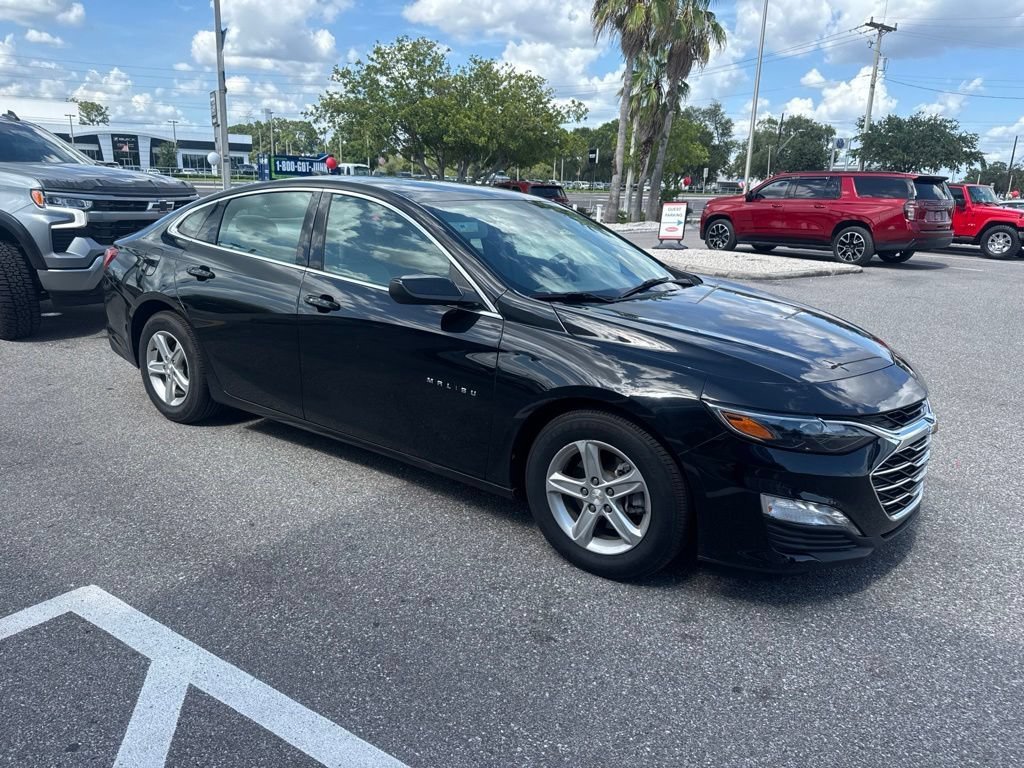 Used 2022 Mosaic Black Metallic Chevrolet LT image 3