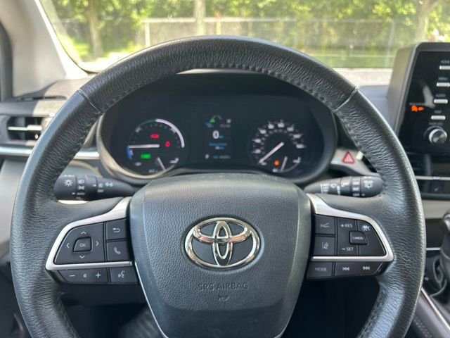 Used 2024 Gray Toyota XLE image 31
