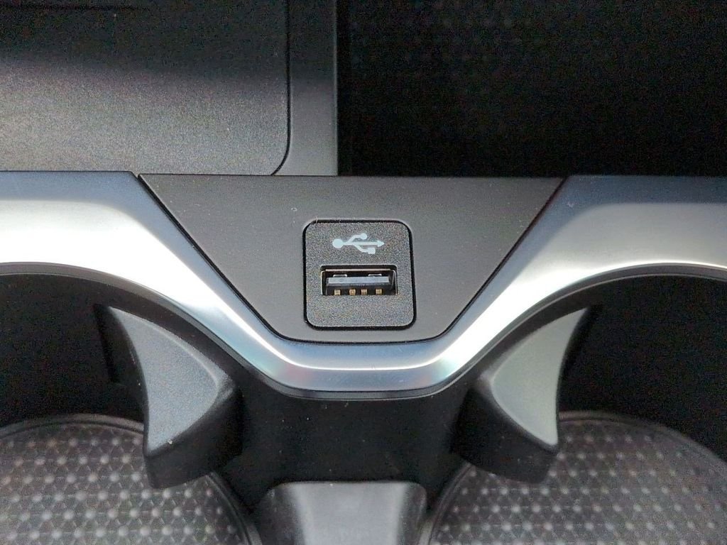 New 2027 Tanzanite Blue II Metallic BMW xDrive40i image 23